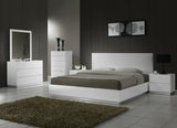 J&M Furniture Naples 5 Piece Platform Bedroom Set in White Lacquer