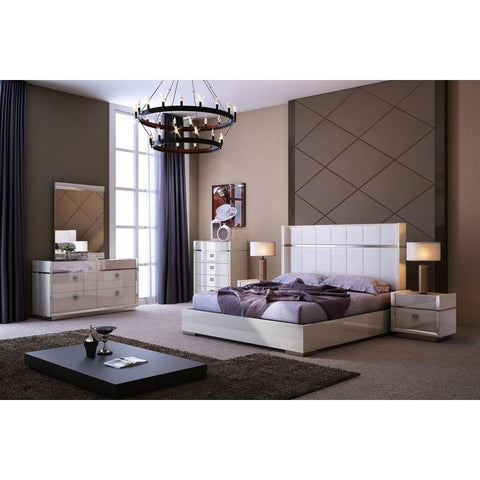 J&M Furniture Paris Platform Bed in Light Grey