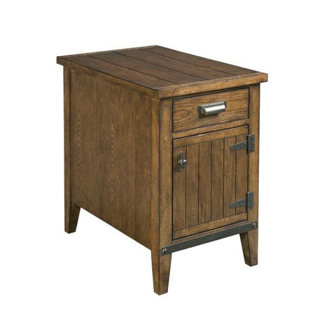 Hammary Chairsides Rustic Chairside Table