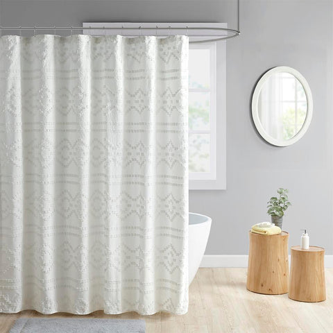 Intelligent Design Annie Clipped Jacquard Seersucker Shower Curtain 72x72"