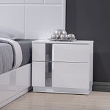 J&M Furniture Palermo 4 Piece Platform Bedroom Set in White Lacquer & Chrome