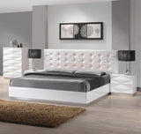 J&M Furniture Verona 3 Piece Platform Bedroom Set in White Lacquer